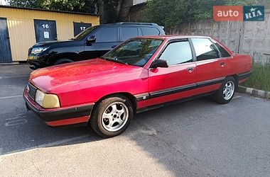 Седан Audi 100 1989 в Киеве