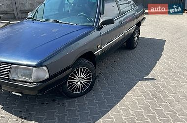 Седан Audi 100 1983 в Хмельницькому