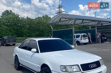Седан Audi 100 1993 в Харькове