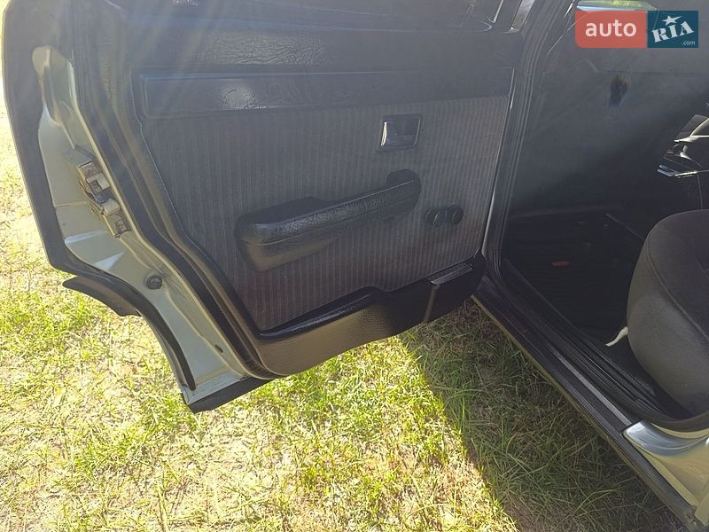 Седан Audi 100 1989 в Лебедине