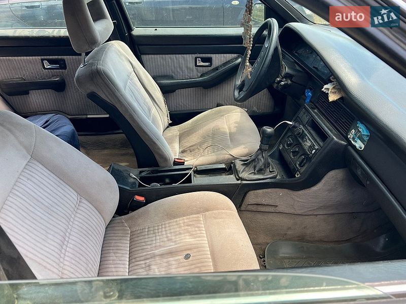Седан Audi 100 1988 в Костопілі