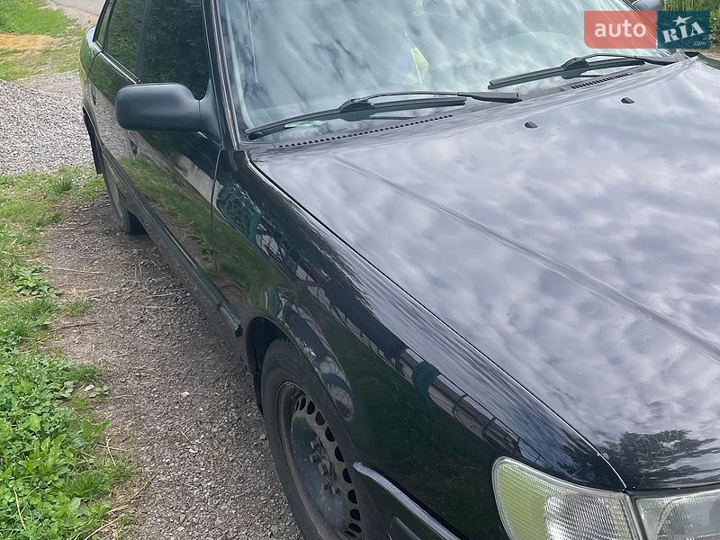 Седан Audi 100 1992 в Вороновиці