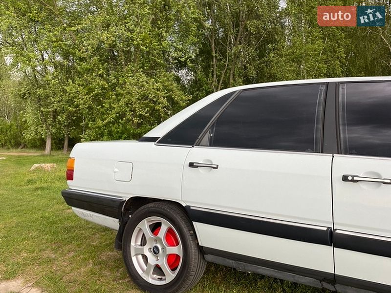 Седан Audi 100 1983 в Ковеле