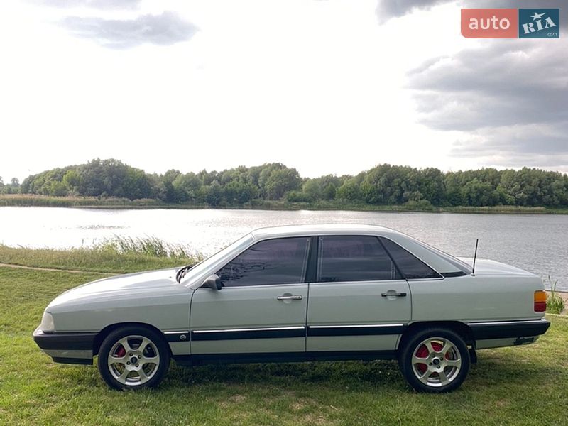 Седан Audi 100 1983 в Ковеле
