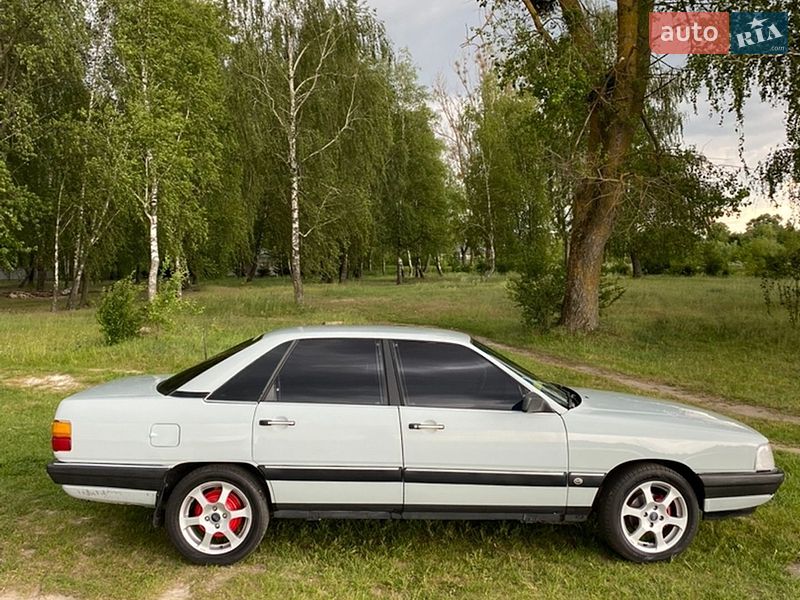 Седан Audi 100 1983 в Ковеле