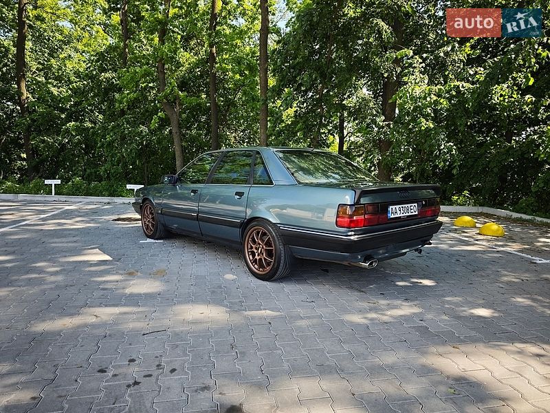 Седан Audi 100 1990 в Києві