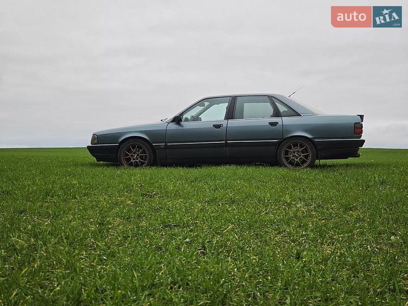 Седан Audi 100 1990 в Києві