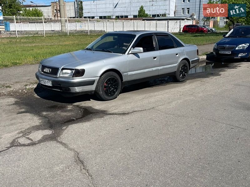 Audi 100 1992 Audi 100 1992