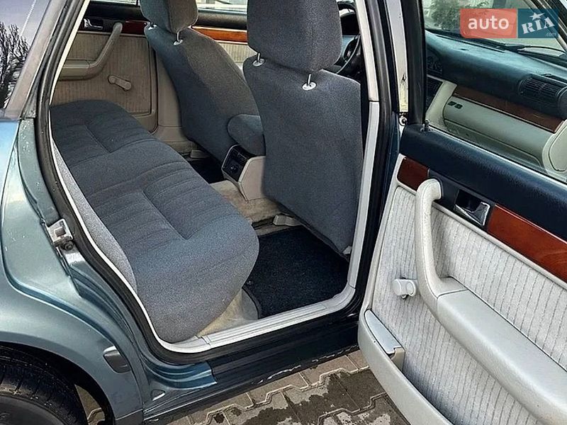 Седан Audi 100 1991 в Одессе