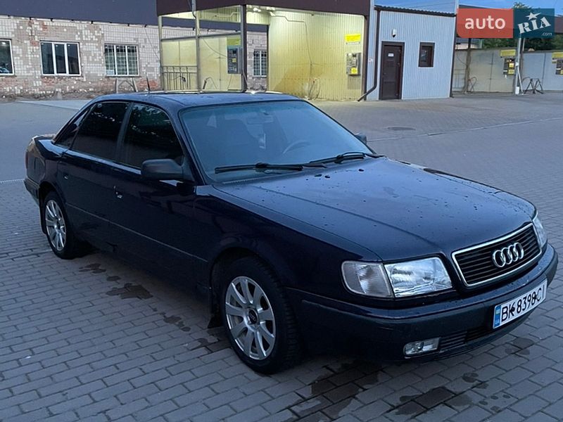 Седан Audi 100 1991 в Ровно