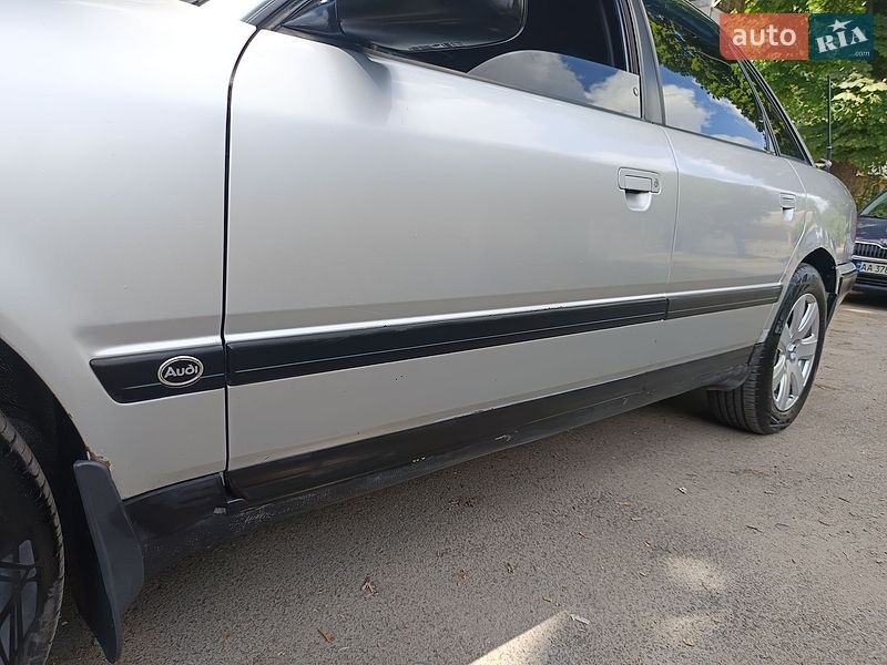 Седан Audi 100 1992 в Одесі