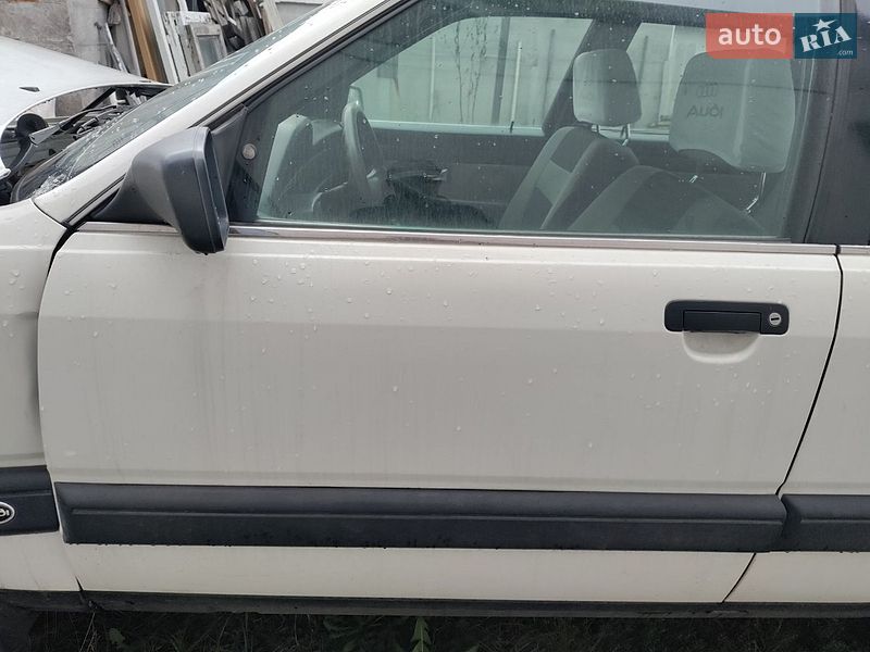 Седан Audi 100 1988 в Днепре