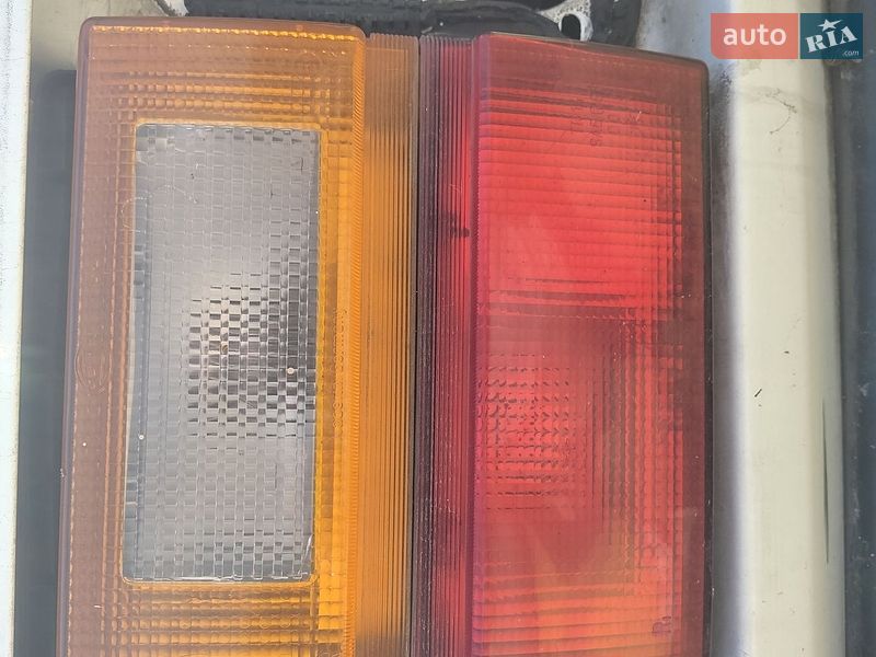Седан Audi 100 1988 в Днепре