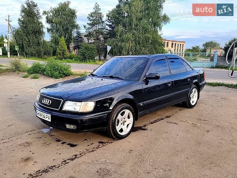 Седан Audi 100 1992 в Чугуєві