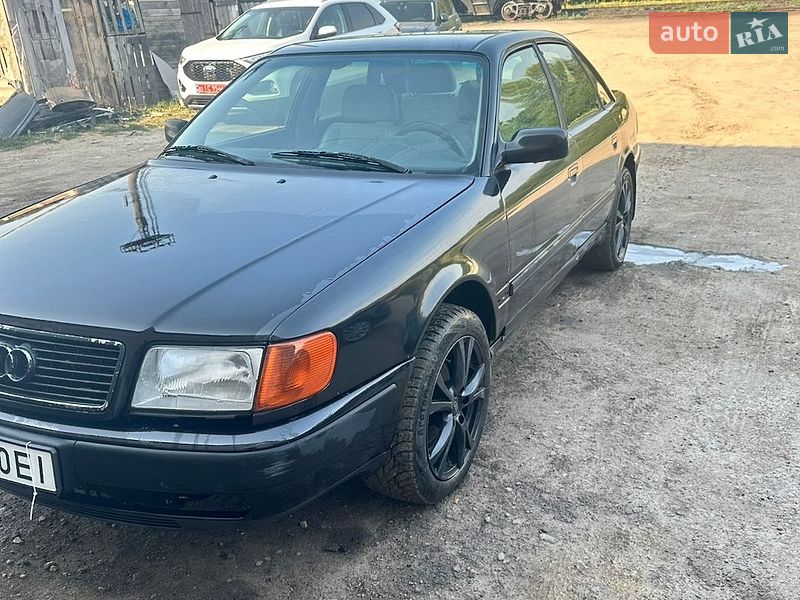 Седан Audi 100 1992 в Чернігові