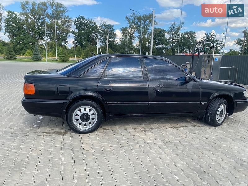 Седан Audi 100 1991 в Кагарлыке