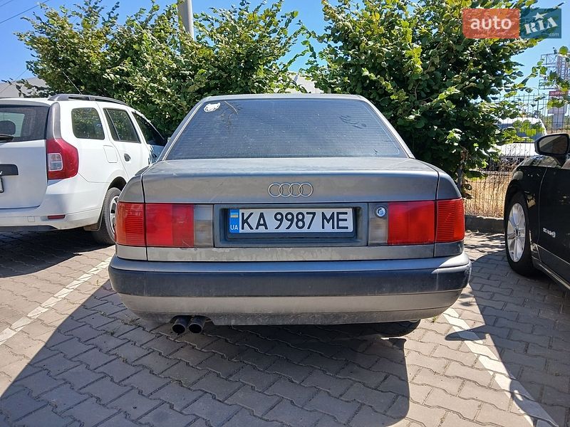 Седан Audi 100 1993 в Одессе