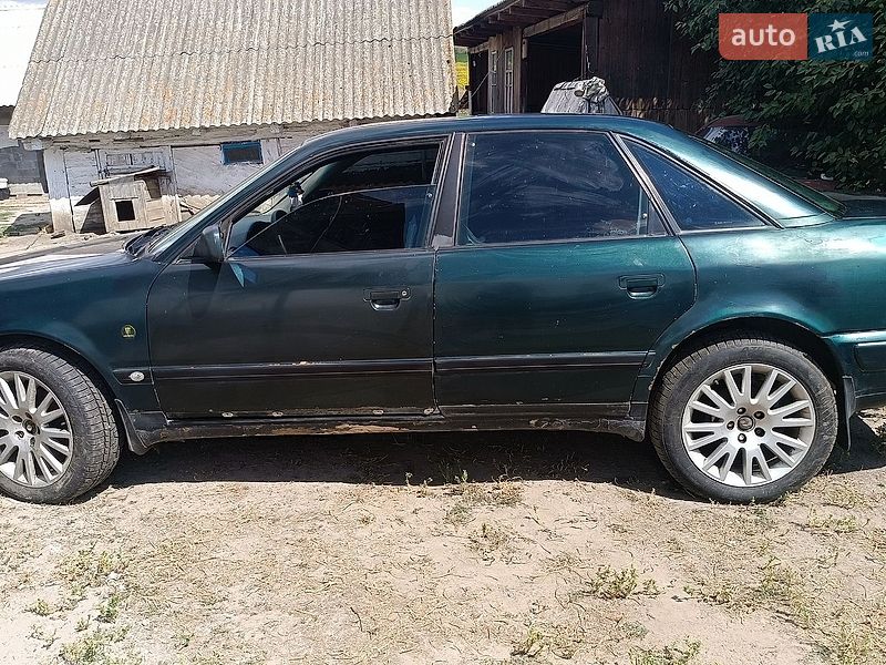 Седан Audi 100 1993 в Острозі