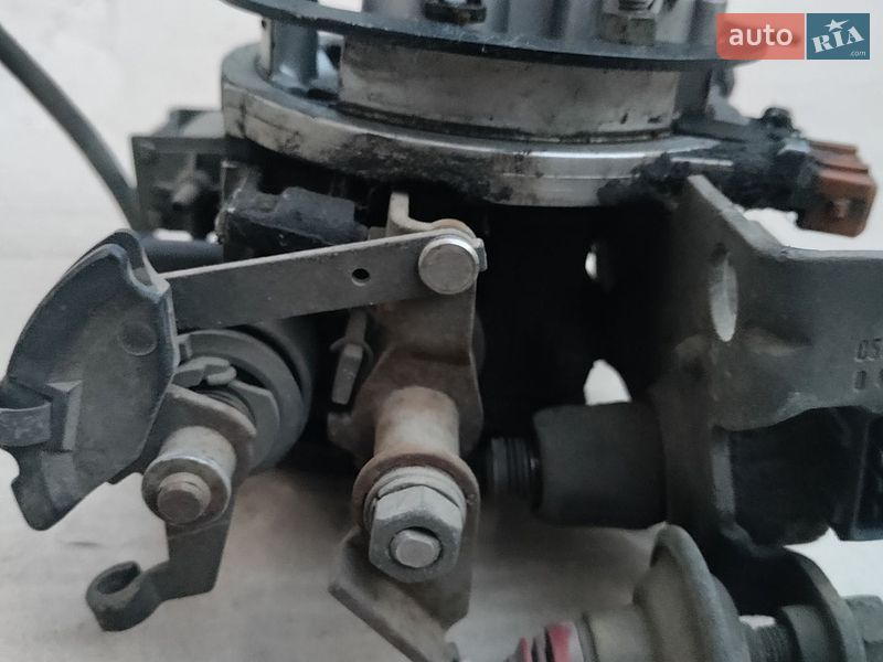 Седан Audi 100 1988 в Днепре