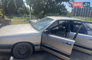 Седан Audi 100 1987 в Ладыжине