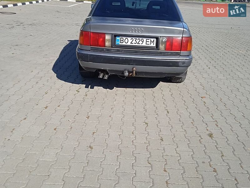 Седан Audi 100 1993 в Чорткове
