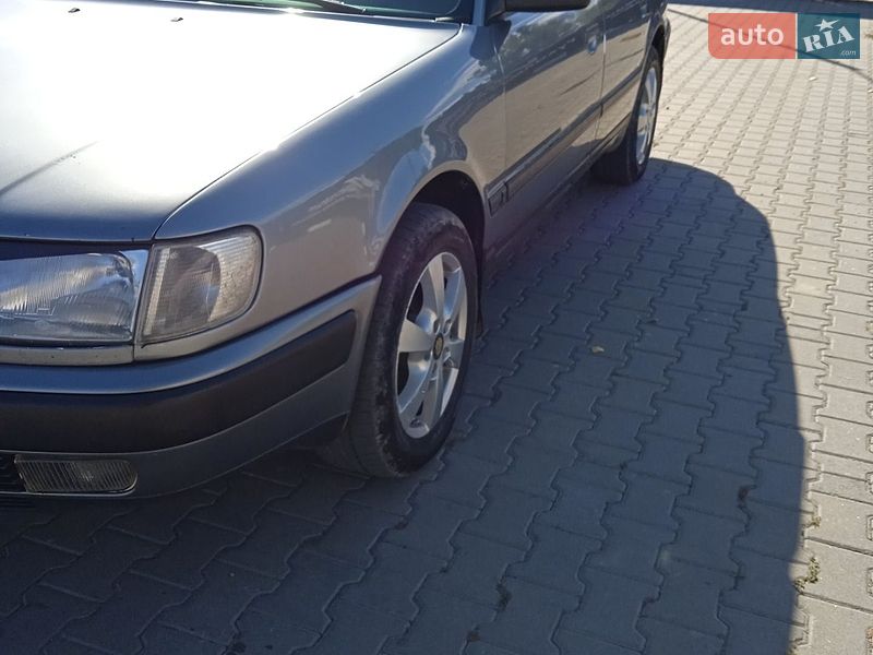 Седан Audi 100 1993 в Чорткове