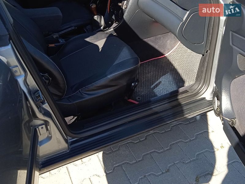 Седан Audi 100 1993 в Чорткове