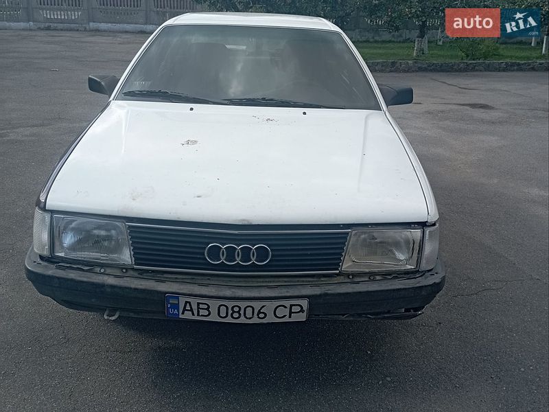 Седан Audi 100 1989 в Хмільнику