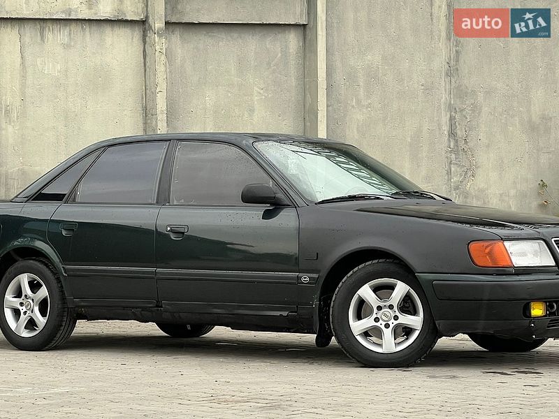 Седан Audi 100 1994 в Дрогобичі