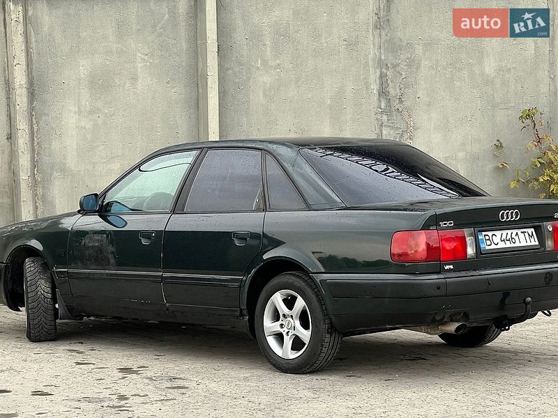 Седан Audi 100 1994 в Дрогобичі