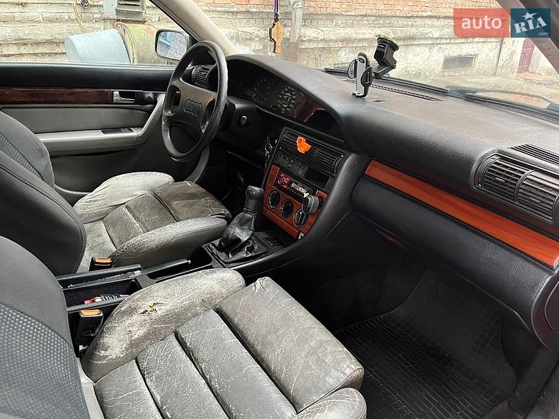 Седан Audi 100 1991 в Ровно