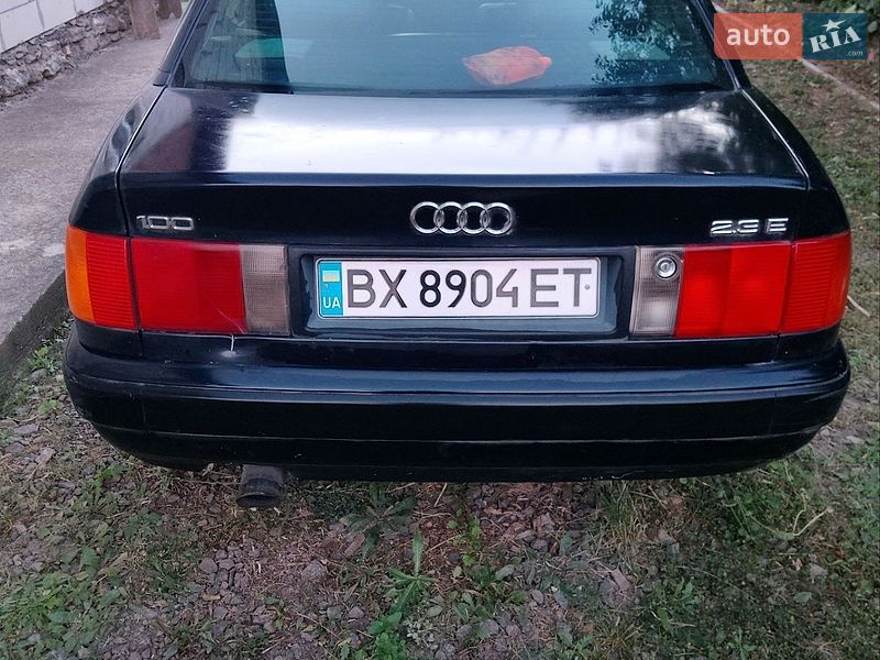 Седан Audi 100 1993 в Деражні