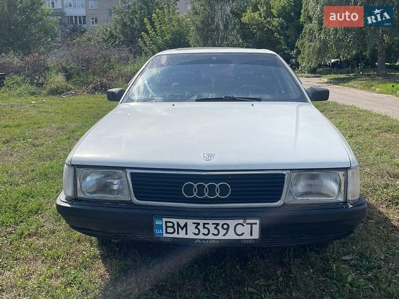 Седан Audi 100 1986 в Глухові