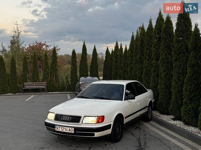Седан Audi 100 1991 в Надворной