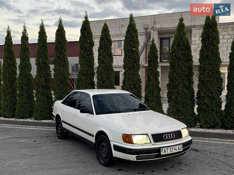 Седан Audi 100 1991 в Надворной
