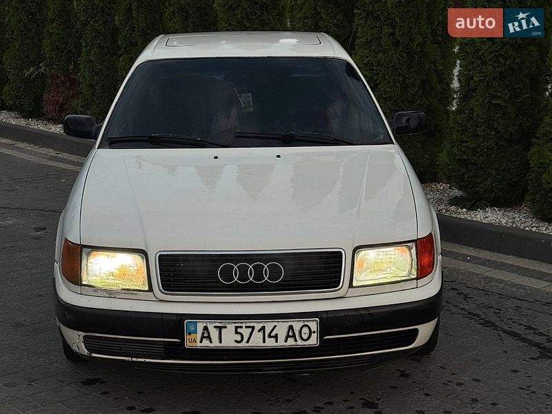Седан Audi 100 1991 в Надворной