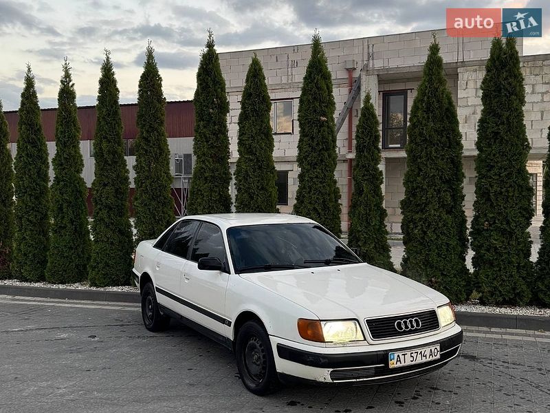 Седан Audi 100 1991 в Надворной