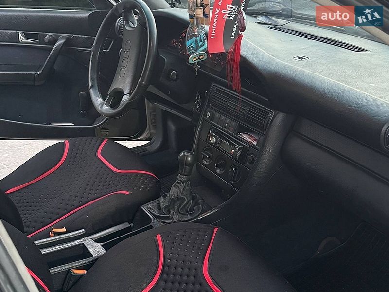 Седан Audi 100 1991 в Надворной