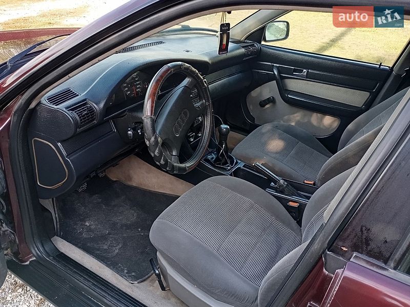 Седан Audi 100 1993 в Теребовле