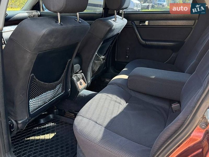 Седан Audi 100 1992 в Березному