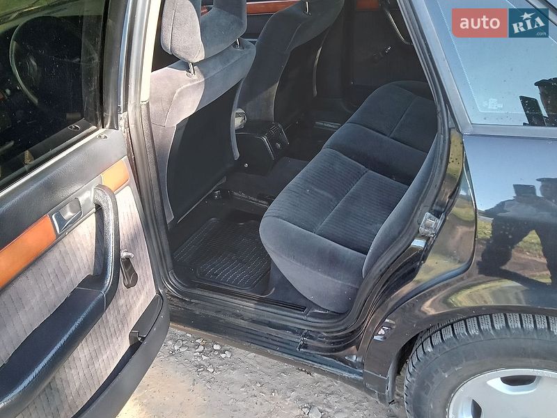 Седан Audi 100 1991 в Тлумачі