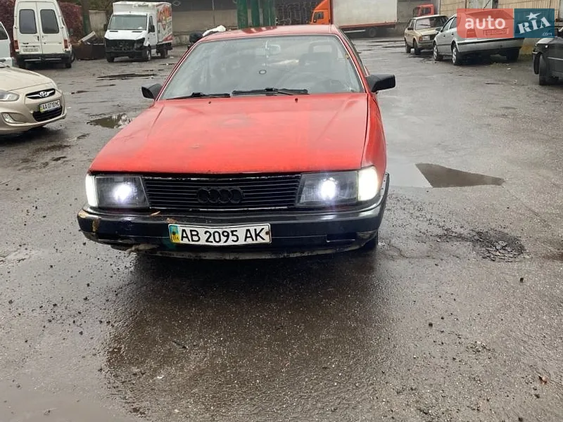 Audi 100