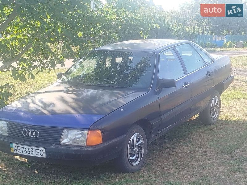 Audi 100 1983