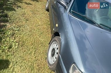 Седан Audi 100 1991 в Глухове