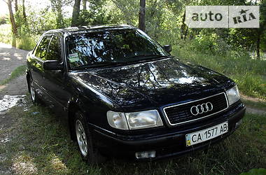 Седан Audi 100 1993 в Смеле