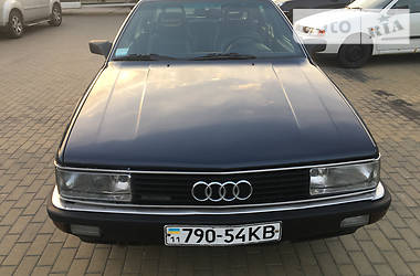 Седан Audi 200 1987 в Виннице