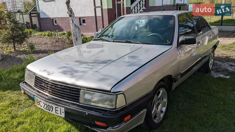 Audi 200 1989