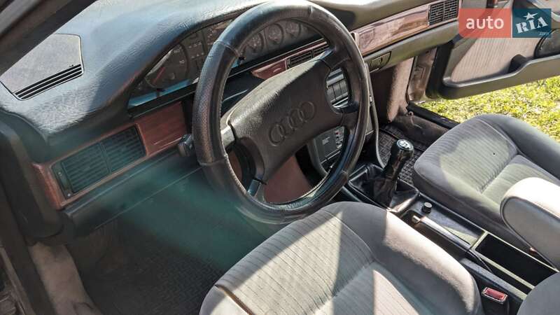 Седан Audi 200 1989 в Львове