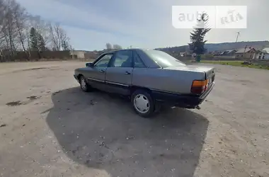 Audi 200 1986