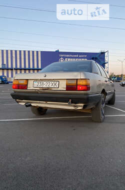 Седан Audi 200 1984 в Ровно
